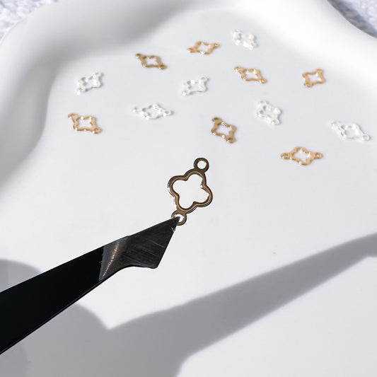 Clover Connectors