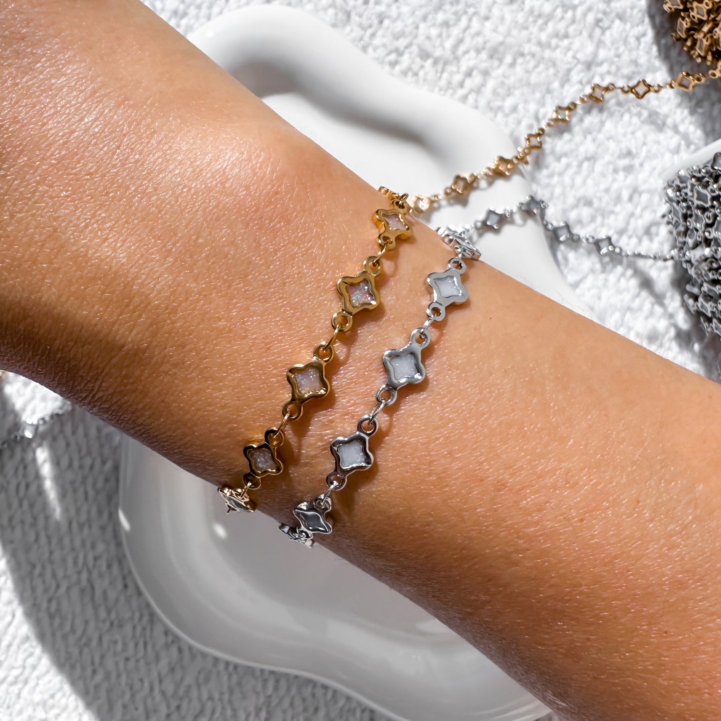 Glitter Clover Enamel Chain