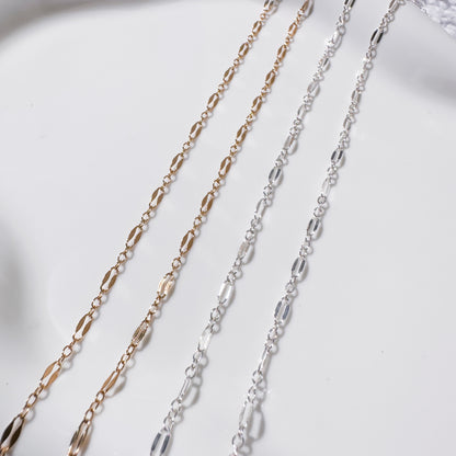 Dapped Lip Chain