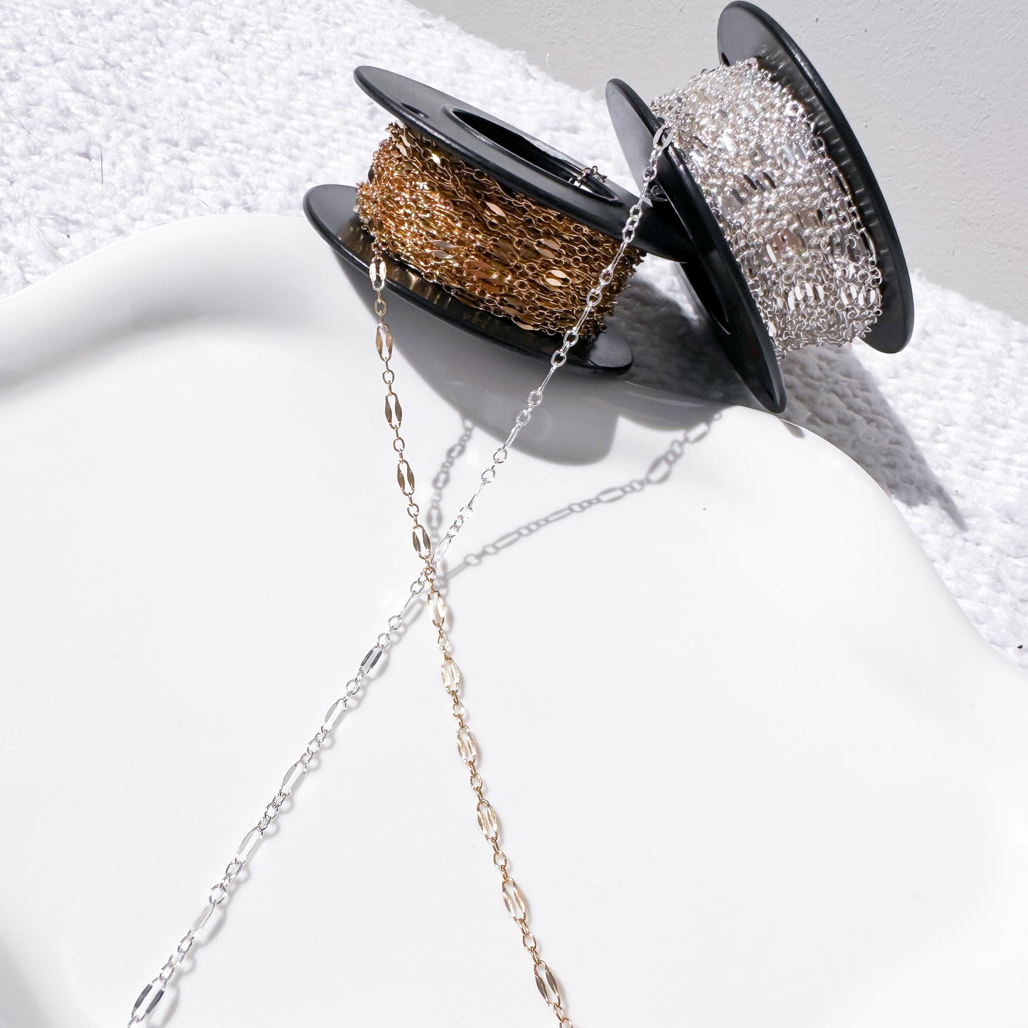 Dapped Lip Chain