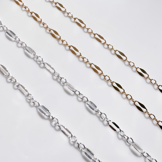 Dapped Lip Chain